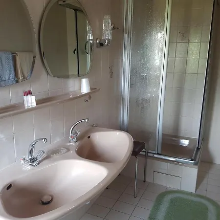 Gaestehaus Meran Inn *
