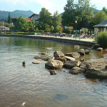 بيت ريفي Gaestehaus Meran