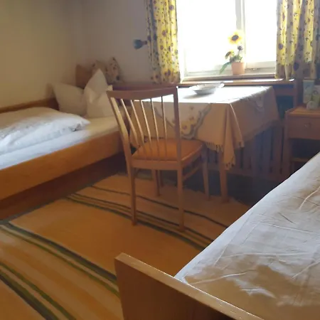 Gaestehaus Meran بيت ريفي