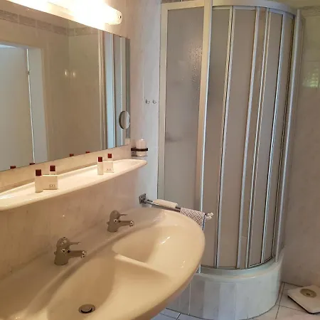 Gaestehaus Meran * باد ويسي